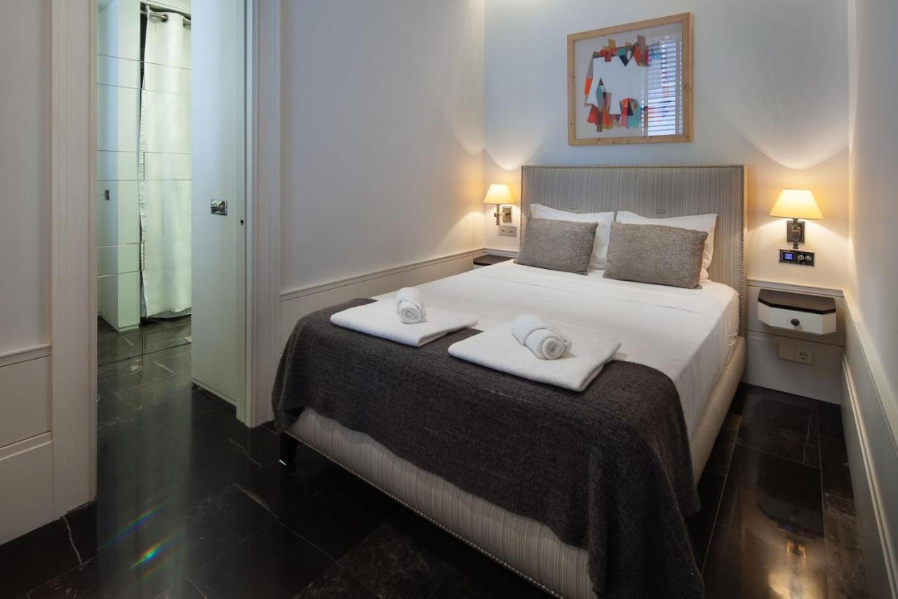 Elegante Apartamento Plaza Constitucion Málaga Exterior foto
